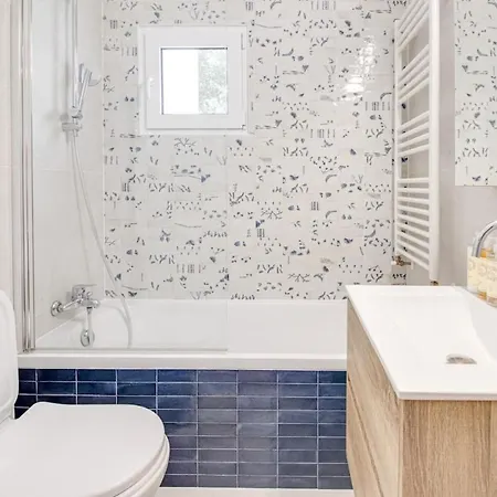 Stylish 2bd Duplex Ac Wi-fi Garden 5m To Olhos de Agua (Albufeira)