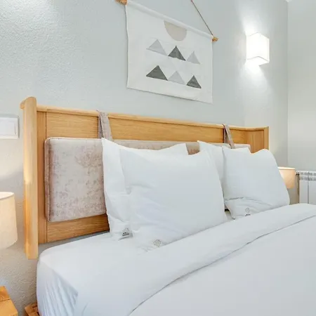 Stylish 2bd Duplex Ac Wi-fi Garden 5m To Olhos de Agua (Albufeira)